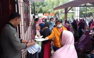 Prosesi Pembagian Dana Bantuan.